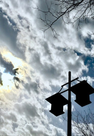 灯影山河 作者：长安肆少